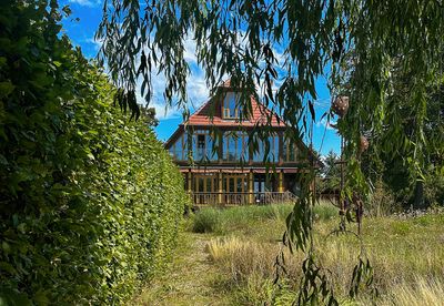 Historisch bedeutsames Anwesen mit parkähnlichem Wassergrundstück