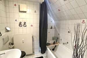 Solide vermietet in gefragter Lage: 53 m² Dachgeschosswohnung mit Tiefgarage in Dresden-Trachau – Die vollständige Adresse der Immobilie erhältst du vom Anbieter., 1129 Trachau, Dresden – Vorschaubild 4