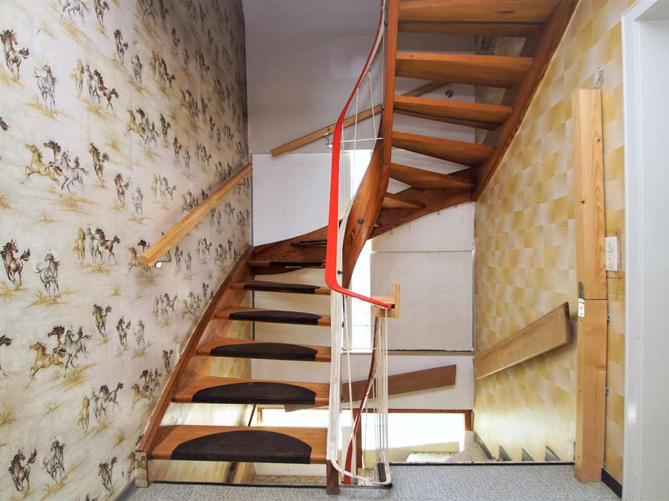 Treppe ins DG