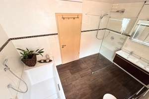 Moderner Bungalow mit traumhaftem Garten und Garage – Stilvolles Wohnen auf einer Ebene – Die vollständige Adresse der Immobilie erhältst du vom Anbieter., 64839 Münster – Vorschaubild 11