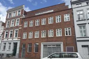 Modernes Hofhaus mit idyllischem Garten im Domviertel – Die vollständige Adresse der Immobilie erhältst du vom Anbieter., 23552 Innenstadt, Lübeck – Vorschaubild 2