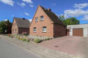 Zuhause mit großzügigem Garten, Garage und Freistellplatz in Bützow – Güstrow (Kreis) – Vorschaubild 2