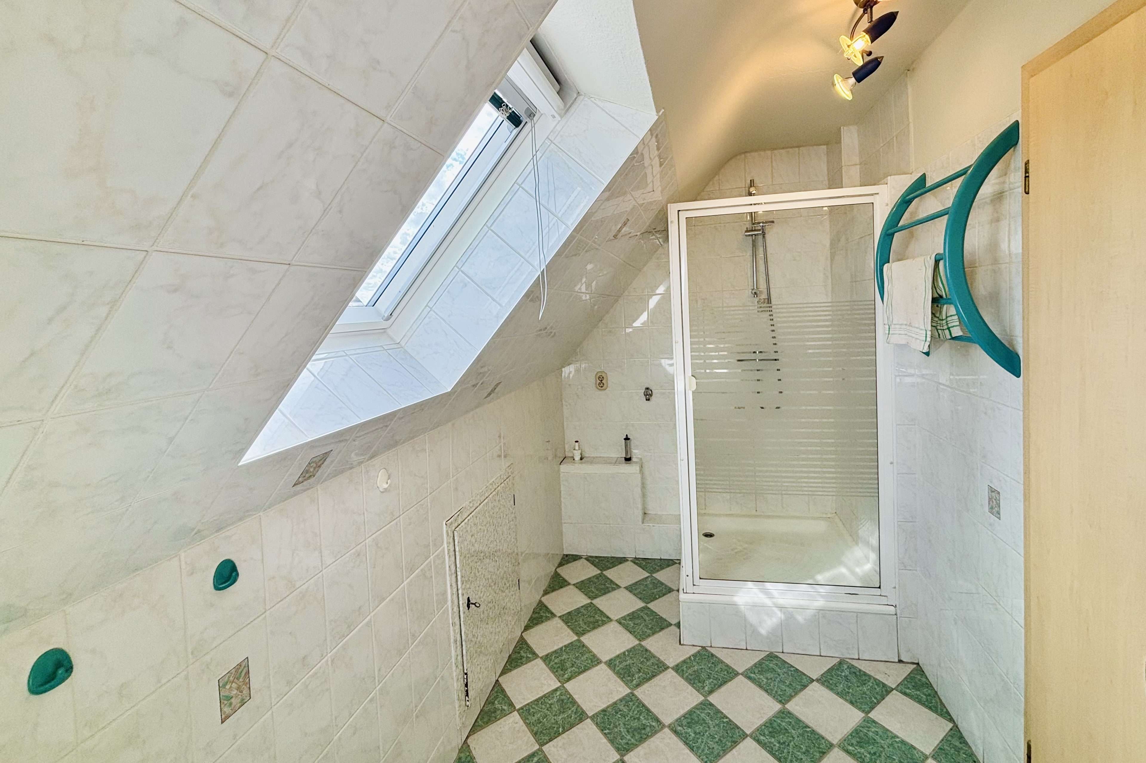 Immobilie in Escheburg - Zweifamilienhaus mit viel Platz für eigene Ideen. - Bild 3