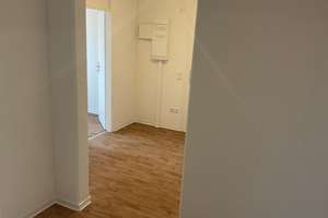 Geräumige 3-Zimmer Wohnung mit Balkon in Jöllenbeck zu vermieten (WBS) – Oberlohmannshof 26, 33739 Jöllenbeck, Bielefeld – Vorschaubild 5