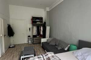 NEU *Paul & Partner* KLEINE, SCHÖNE  2-ZIMMER-WOHNUNG – ZENTRALE LAGE IN WIESBADEN ! – Die vollständige Adresse der Immobilie erhältst du vom Anbieter., 65185 Westend / Bleichstraße, Wiesbaden – Vorschaubild 2