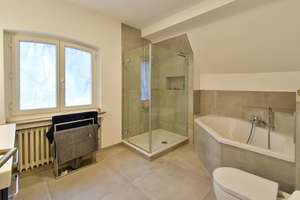 Modernisierte Villa mit ca. 329m² Wfl in begehrter Lage auf wunderschönem Grundstück direkt am Zoo – Die vollständige Adresse der Immobilie erhältst du vom Anbieter., 47057 Neudorf-Nord, Duisburg – Vorschaubild 21
