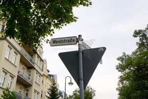 Romantische 3 Raum DG-Wohnung mit Aufzug auf dem Chemnitzer Kaßberg – Weststraße 56, 9112 Kaßberg, Chemnitz – Vorschaubild 13
