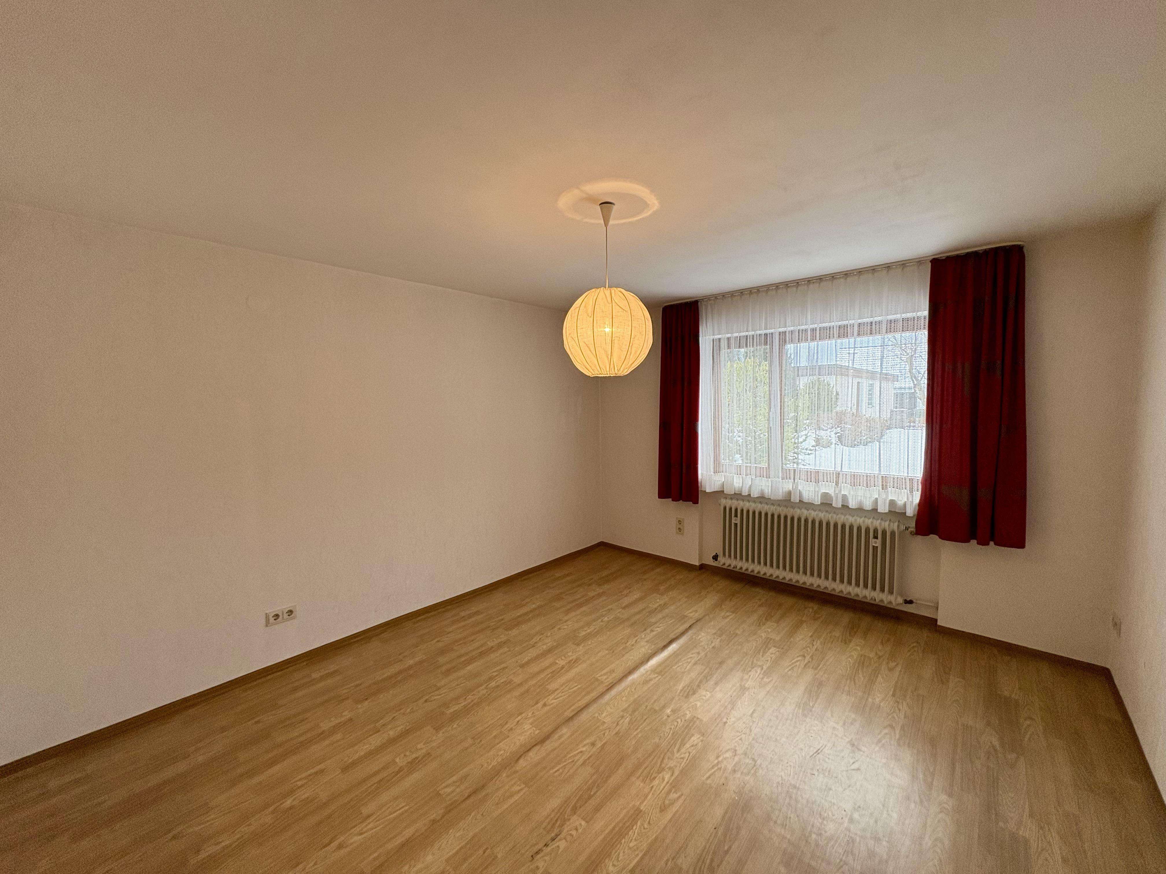 Immobilie in Hohenberg an der Eger - Wohnen in ruhiger Lage mit viel Grünfläche  - Bild 8