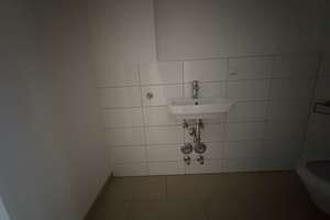 Tolle 2 Zimmer - Wohnung mit Terrasse, Parkett, hochwertiges Badezimmer und Gäste - WC – Bremer Straße 16, 44135 Kaiserbrunnen, Dortmund – Vorschaubild 11