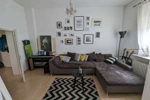 Würzburg-Altstadt: Hohe Decken & Gepflegter Altbaucharme - 2-Zimmerwohnung mit Balkon & Einbauküche – Die vollständige Adresse der Immobilie erhältst du vom Anbieter., 97070 Altstadt, Würzburg – Vorschaubild 2