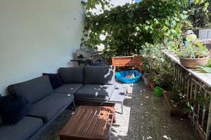 Helle 3-Zimmer-Hochparterre-Wohnung mit Loggia in südlicher Vorstadt
