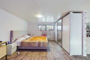 Großzügiger Bungalow mit Pool, Einliegerwohnung im UG, ausbaufähigem Dachboden & großem Garten! – Hannover (Kreis) – Vorschaubild 19