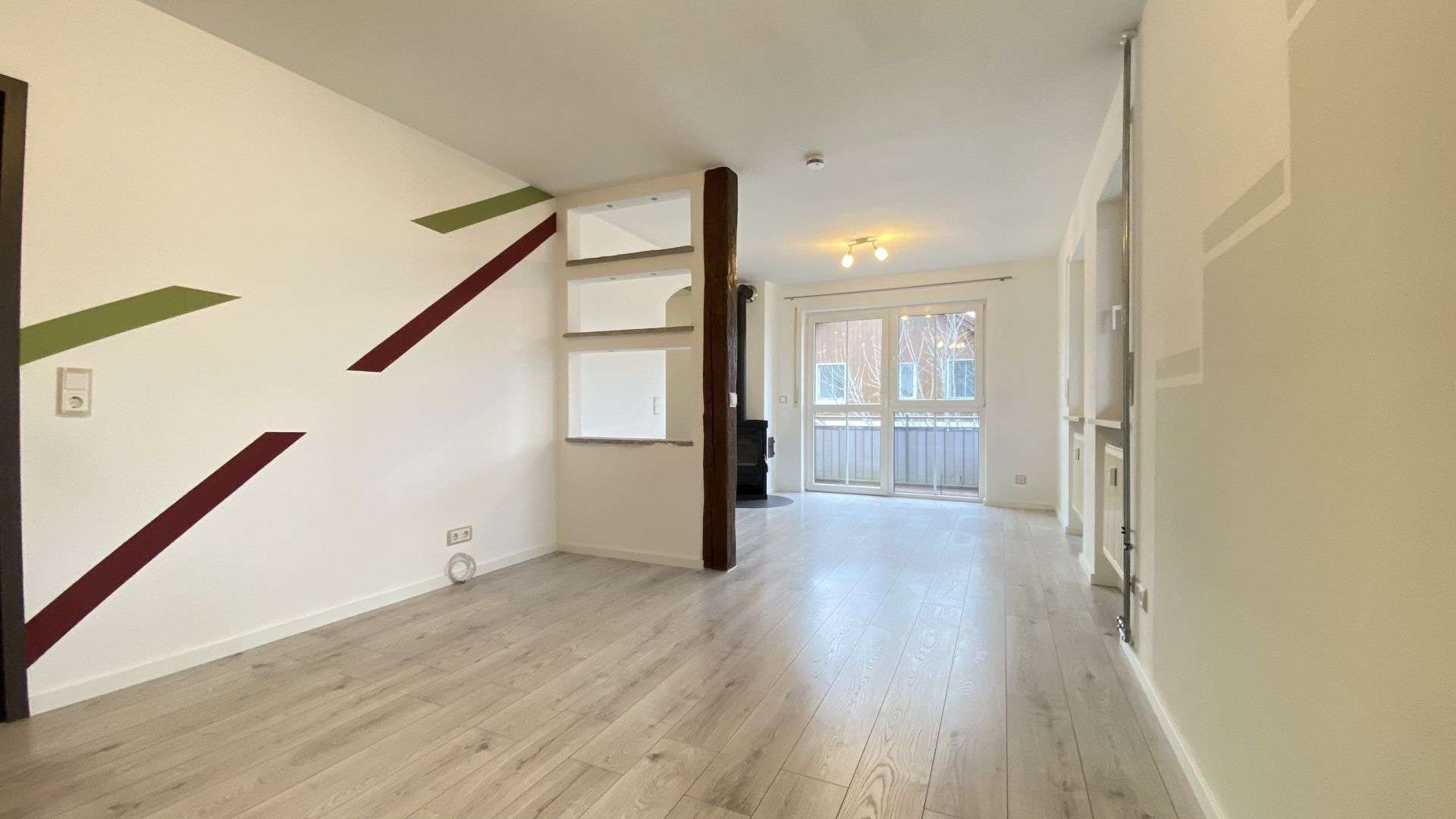 Immobilie in Pforzen - Gepflegte und Lichtdurchflutete 3,5 Zimmer Maisonettewohnung mit Wohlfühlatmosphäre in Pforzen - Bild 2