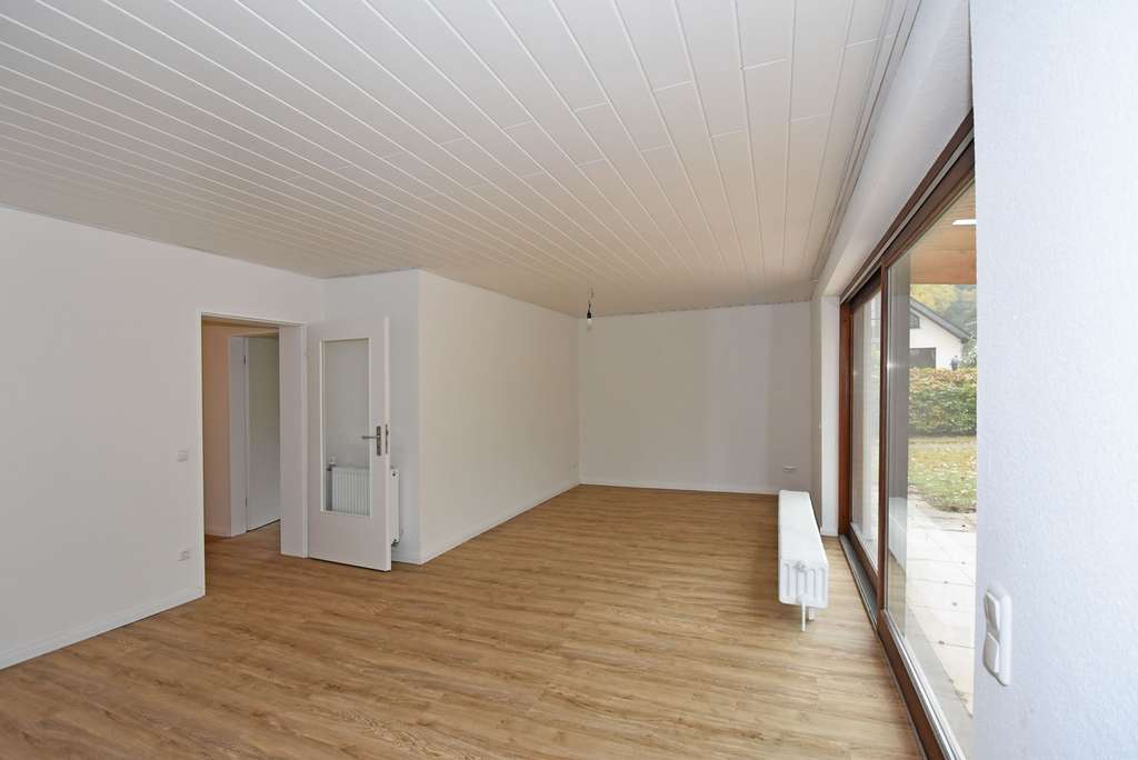 Immobilie in Wohltorf - Ideal für Paare und kleine Familien: Teilrenoviertes Einfamilienhaus mit 4 Zimmern und Vollkeller - Bild 3