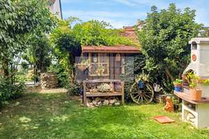 Familienfreundliches Reihenhaus mit ausgebautem Dachgeschoss, Garage und Stellplatz  – Die vollständige Adresse der Immobilie erhältst du vom Anbieter., 85053 Südost, Ingolstadt – Vorschaubild 16