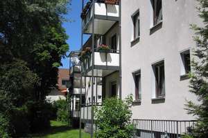2-Zimmer-Wohnung im Erdgeschoss mit Balkon und Keller