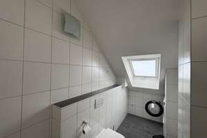Moderne, lichtdurchflutete Dachgeschosswohnung im Verlegerviertel (Darmstadt-West) – Die vollständige Adresse der Immobilie erhältst du vom Anbieter., 64295 Darmstadt-West, Darmstadt – Vorschaubild 4