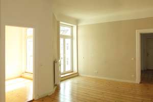 Von Privat: Helle, ruhige 2-Zimmer Wohnung in Berlin-Friedrichshain (Rigaer Straße)