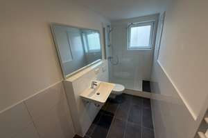 Frisch sanierte 2-Zimmer-Hochparterrewohnung in gepflegter  Wohnanlage mit Pool & Sauna – Die vollständige Adresse der Immobilie erhältst du vom Anbieter., 22297 Winterhude, Hamburg – Vorschaubild 12