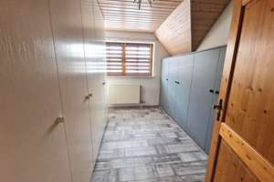 Charmantes Einfamilienhaus - Ihr neues Zuhause? – Die vollständige Adresse der Immobilie erhältst du vom Anbieter., 95100 Selb – Vorschaubild 9