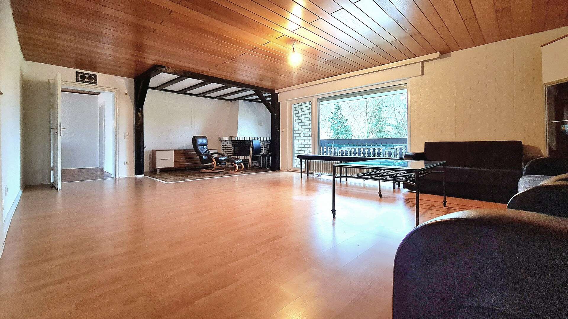 Immobilie in Hennef (Sieg) - Gepflegtes, verklinkertes Zweifamilienhaus mit zwei Garagen und PV-Anlage in Hennef-Blankenberg! - Bild 9