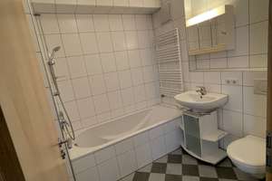 Großzügiges Haus mit ELW, 8 Zimmern in Ditzingen-Hirschlanden – Die vollständige Adresse der Immobilie erhältst du vom Anbieter., 71254 Ditzingen – Vorschaubild 18