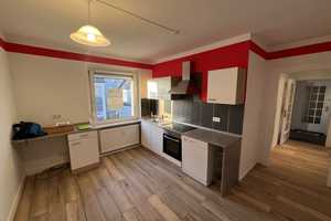 OFFENE Besichtigung am 20.06. um 10:15 Uhr - Attraktive 2-Zimmer-Wohnung in ruhigem 5 Parteien Haus – Am Hagen 19, 42855 Remscheid – Vorschaubild 1