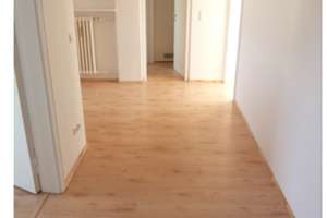 Sonnige 3-Zimmer Wohnung mit Balkon im 5. OG mit Alpenblick – Die vollständige Adresse der Immobilie erhältst du vom Anbieter., 80993 Alt-Moosach, München – Vorschaubild 2