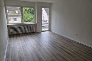 Gemütliche, frisch renovierte 3-Zimmer-Wohnung mit Balkon – Neanderstraße 13, 47139 Duisburg – Vorschaubild 1