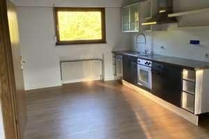 Gepflegte 3-Zimmer-Wohnung mit Balkon in Düsseldorf-Wersten – Die vollständige Adresse der Immobilie erhältst du vom Anbieter., 40591 Wersten, Düsseldorf – Vorschaubild 2