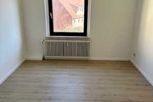 Erstbezug nach Sanierung! Moderne, schöne und helle 2 Zimmerwohnung zum 01.04. vermietbar! – Pestalozzistr. 40, 27568 Bremerhaven – Vorschaubild 2
