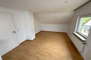 Wohnen & Vermieten: Attraktives 3-Familienhaus mit großzügigem Garten & Garage in Top-Lage! – Die vollständige Adresse der Immobilie erhältst du vom Anbieter., 70439 Zuffenhausen-Elbelen, Stuttgart – Vorschaubild 4