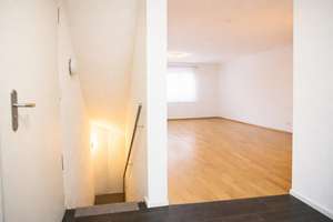 Gartentraum! 5-Zimmer-Maisonette-Wohnung in ruhiger Siedlungslage – Die vollständige Adresse der Immobilie erhältst du vom Anbieter., 81739 Waldperlach, München – Vorschaubild 6