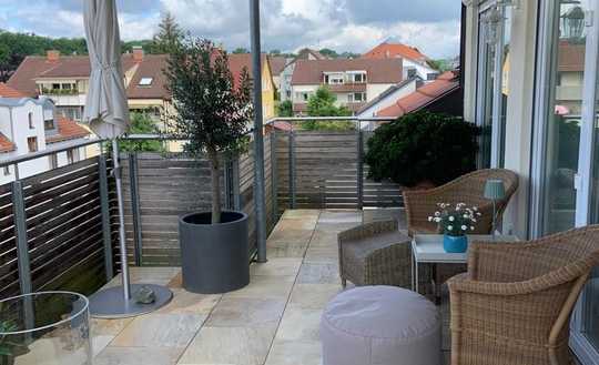 Charmante, neuwertige, helle 2,5-Zi. Loft-Wohnung in Friedrichshafen!!