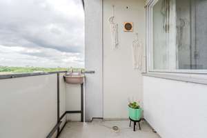 Helles Studio mit Balkon & Fernblick | Sofort bezugsfrei Direkt an der U7  Ideal als Kapitalanlage