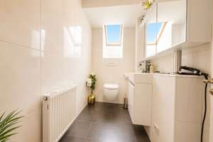 Moderne 4-Zimmer-Dachgeschosswohnung unter Denkmalschutz in Top-Lage der Fürther Innenstadt – 90762 Stadtpark, Stadtgrenze, Fürth – Vorschaubild 12