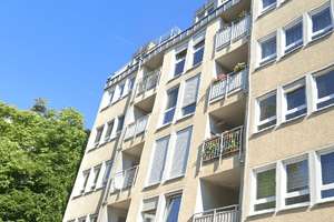 "Canaletto-Park": Tolle 3-Zimmerwohnung mit Südloggia
