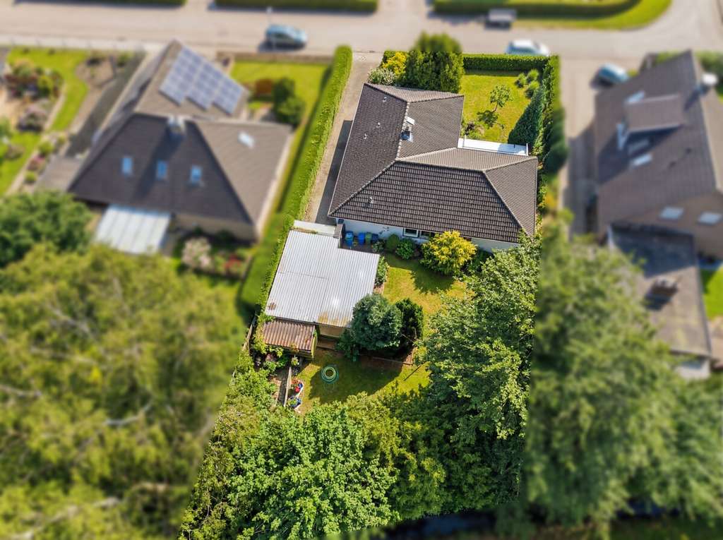 Immobilie in Aurich - Bungalow in Aurich – komfortables Wohnen auf einer Ebene - Bild 1