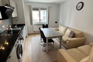 Bezugsfreie 2-Zimmer-ETW mit Balkon in Höhenberg