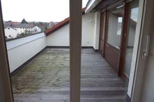 Helle und gepflegt 4 1/2 Zi.-DG-Whg., EBK, gr. Loggia, 1 TG-Stellpl. u. 1 PKW-Stellpl. , HM-Service – Die vollständige Adresse der Immobilie erhältst du vom Anbieter., 71691 Freiberg am Neckar – Vorschaubild 5