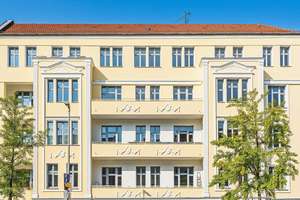 Großzügige 3-Zimmer-Wohnung als Kapitalanlage - vermietet & wertbeständig – Brauhofstraße 16, 10587 Charlottenburg, Berlin – Vorschaubild 1