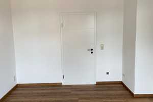 Schönes Stadthaus mit 3 vermieteten WEs und 1 freien Gewerbeeinheit – Erzgebirgskreis – Vorschaubild 13