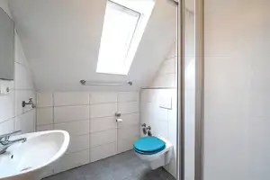 Vielseitig nutzbares Wohnhaus in ruhiger Wohnlage – Oldenburg (Oldenburg) – Vorschaubild 27