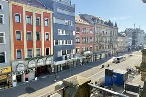 Großzügige Altbauwohnung in Innenstadtlage direkt am Marktplatz – Die vollständige Adresse der Immobilie erhältst du vom Anbieter., 76133 Innenstadt-Ost, Karlsruhe – Vorschaubild 3