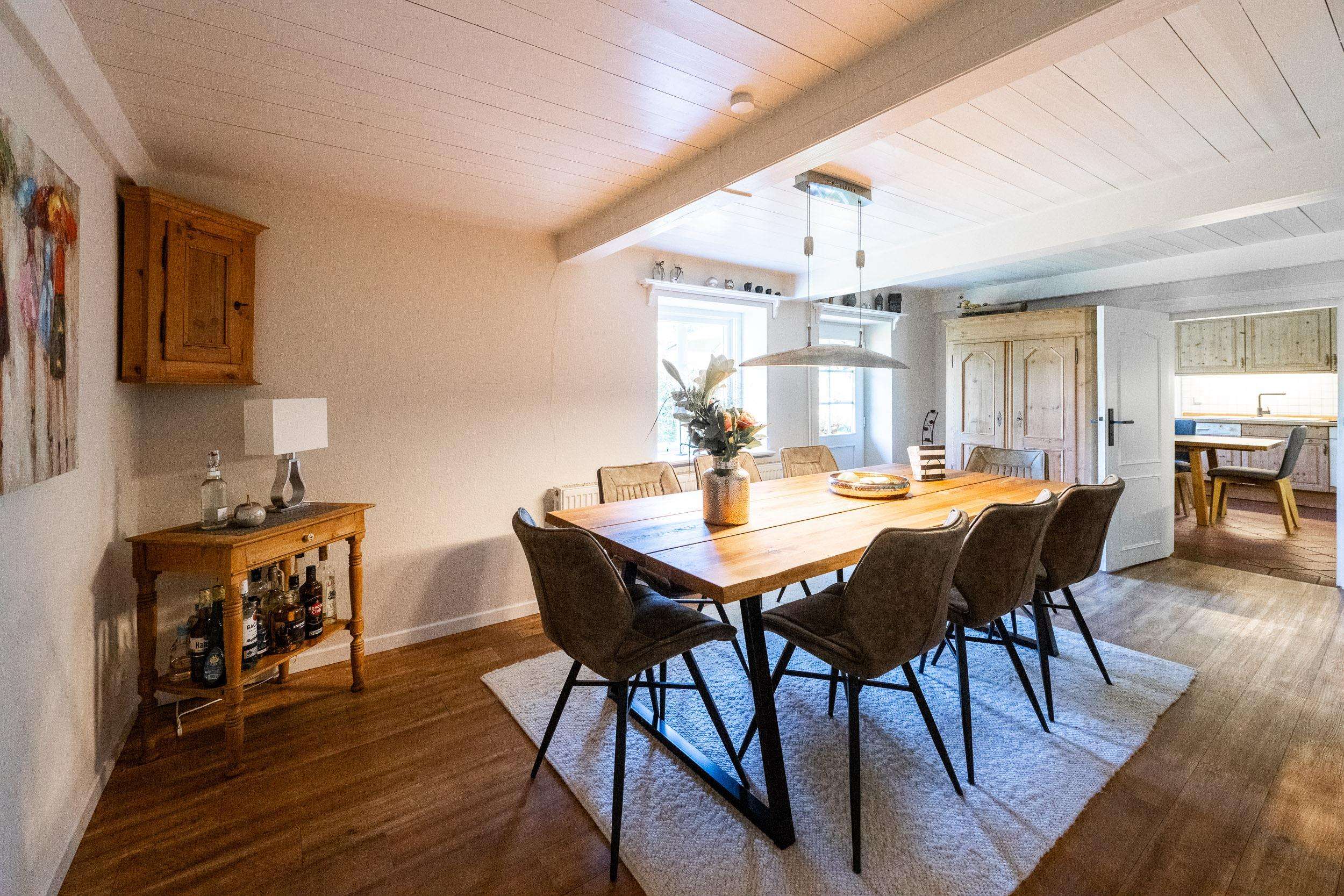 Immobilie in Risum-Lindholm - Idyllisches Friesenhaus unter Reet in bevorzugter Wohnlage - Bild 7