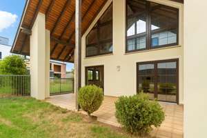 Großzügiges Einfamilienhaus mit Gewerbeoption in Neu-Anspach – 9 Zimmer, Balkon, Weitblick & Sauna – Die vollständige Adresse der Immobilie erhältst du vom Anbieter., 61267 Neu-Anspach – Vorschaubild 5