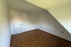 Helle Dachgeschosswohnung, 3 ZKB mit Balkon – 34132 Niederzwehren, Kassel – Vorschaubild 5