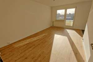 **Ideal für Singles oder Paare** Schöne 2-Raumwohnung mit Laminat und Balkon! – Hans-Grade-Straße 92, 39130 Magdeburg – Vorschaubild 10