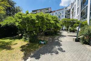 Große verglaste Südloggia! Das Highlight dieser geräumigen 3-Zimmer-Wohnung! – Die vollständige Adresse der Immobilie erhältst du vom Anbieter., 81369 Untersendling, München – Vorschaubild 4