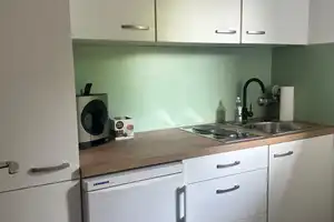 Attraktive 1-Zimmer-Wohnung mit sonnigem Balkon in München  – München – Vorschaubild 2